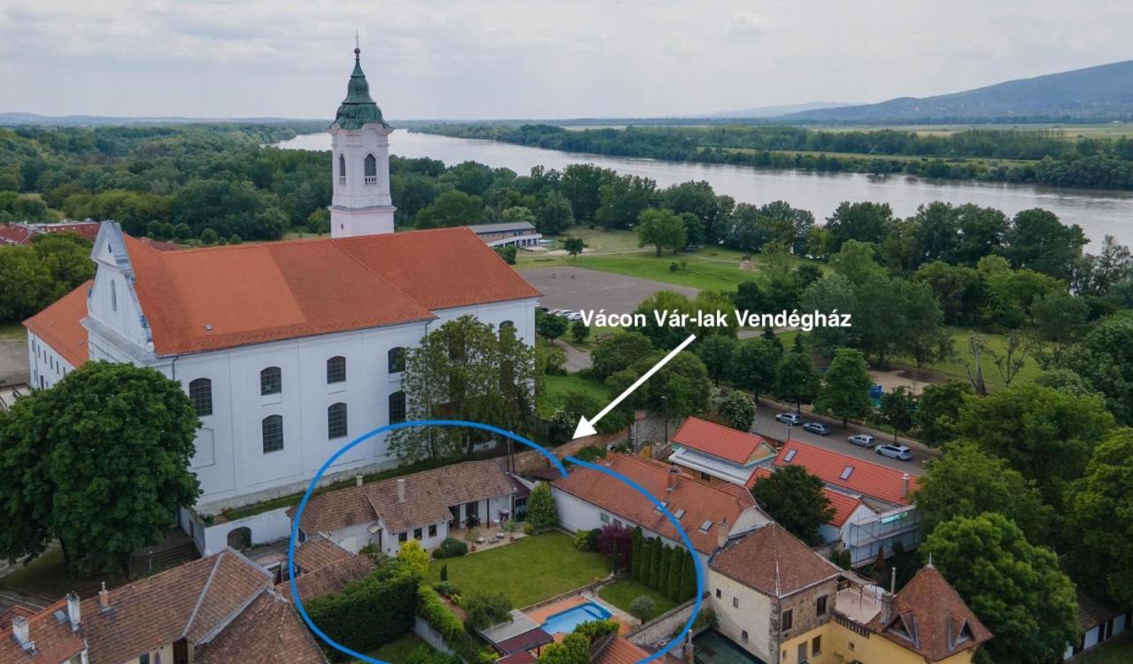 Vacon Var-Lak Vendeghaz / Bird Nest Vac Luaran gambar