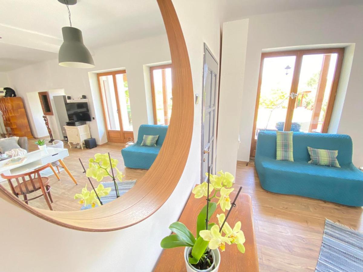 Vacon Var-Lak Vendeghaz / Bird Nest Vac Luaran gambar